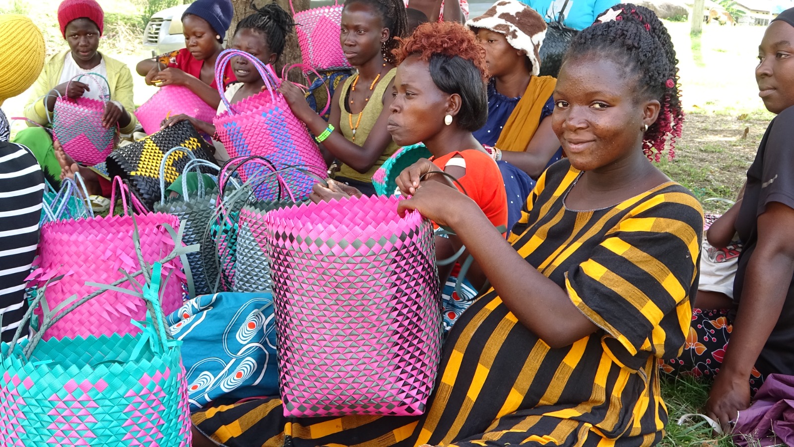 Single young mothers during basket weaving.