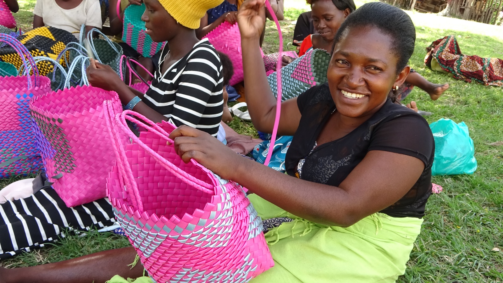 SPES For Community single young mothers during weaving sessions.